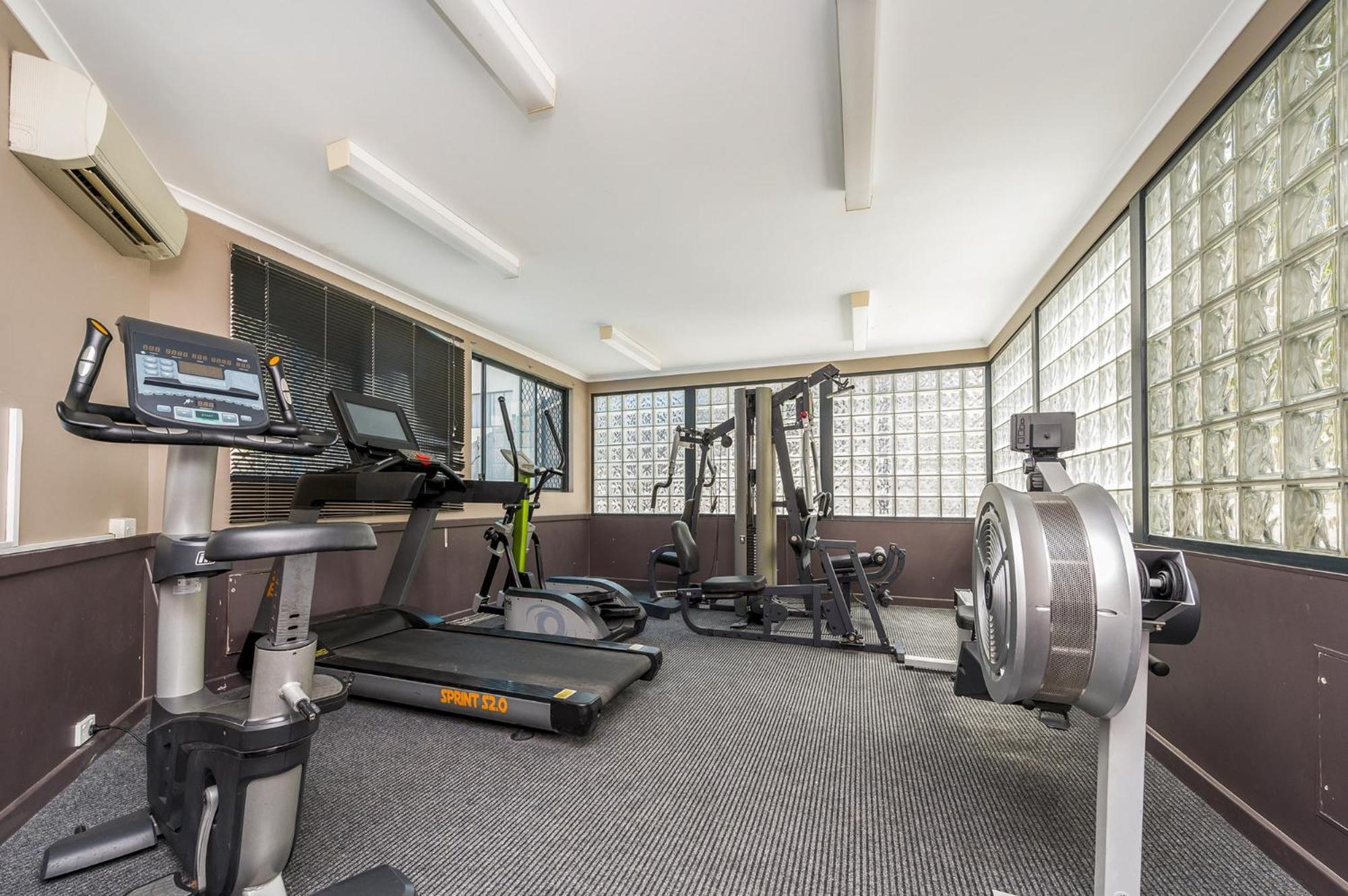 Central Perth 2-Bed Apartment With Pool & Gym Extérieur photo