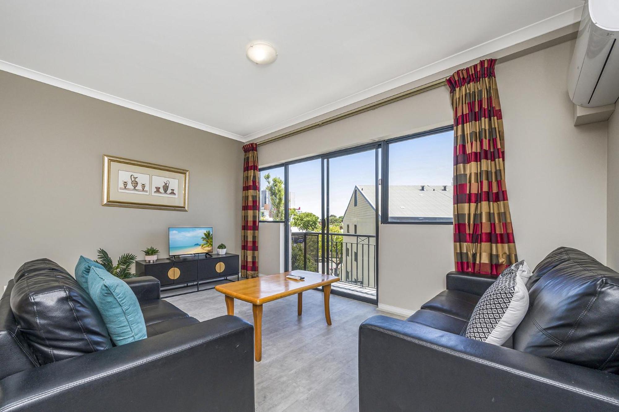 Central Perth 2-Bed Apartment With Pool & Gym Extérieur photo